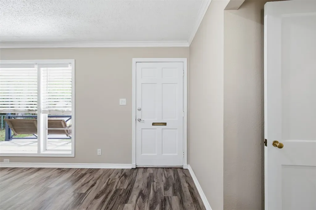 909 Keith Pumphrey Drive River Oaks TX 76114