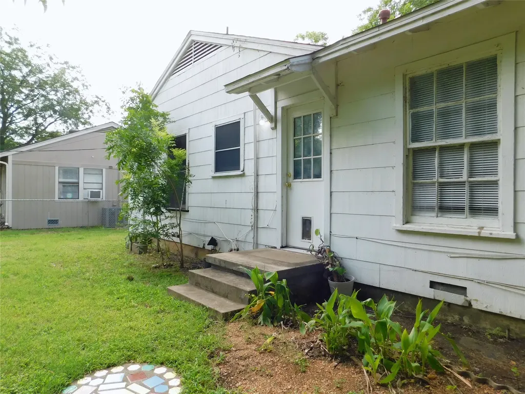 806 Cordell Street Denton TX 76201