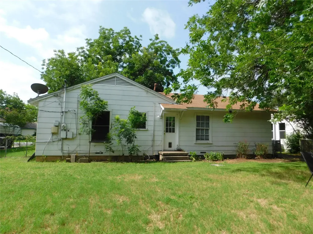 806 Cordell Street Denton TX 76201