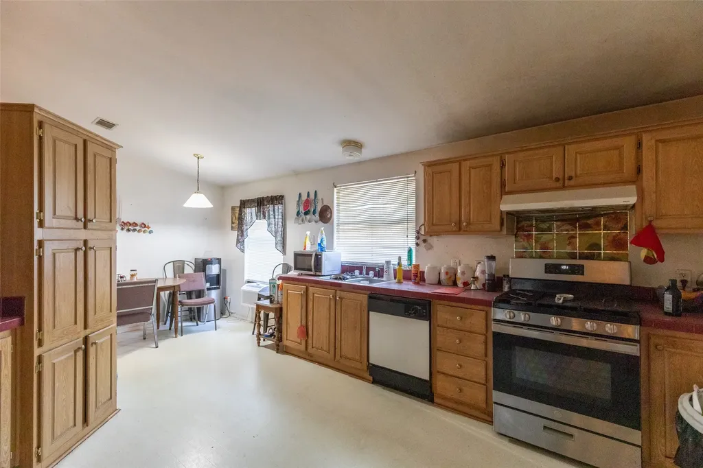 7852 Fm 603 Clyde TX 79510