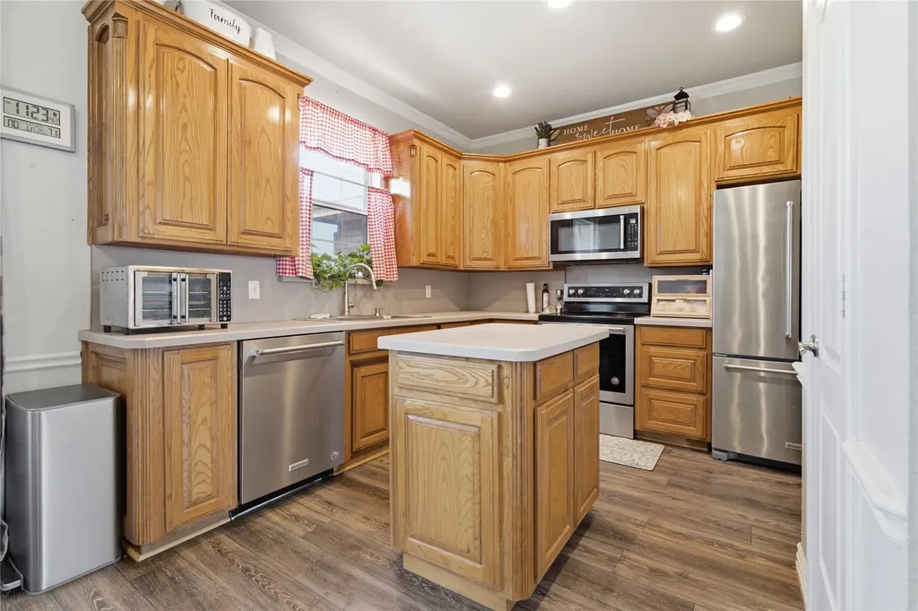 8116 Clearview Court Cresson TX 76035