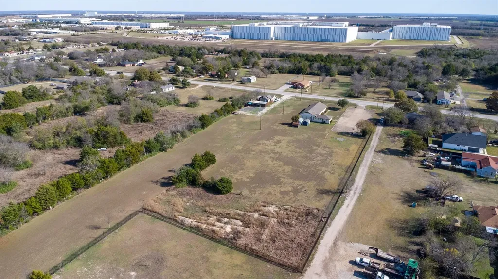 20 S Lancaster Hutchins Road Lancaster TX 75146