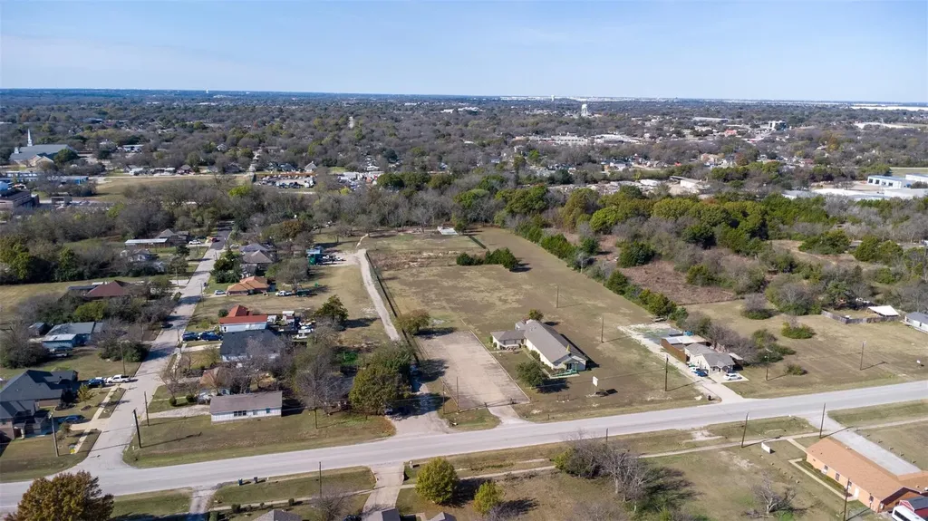 20 S Lancaster Hutchins Road Lancaster TX 75146