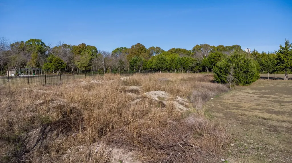 20 S Lancaster Hutchins Road Lancaster TX 75146