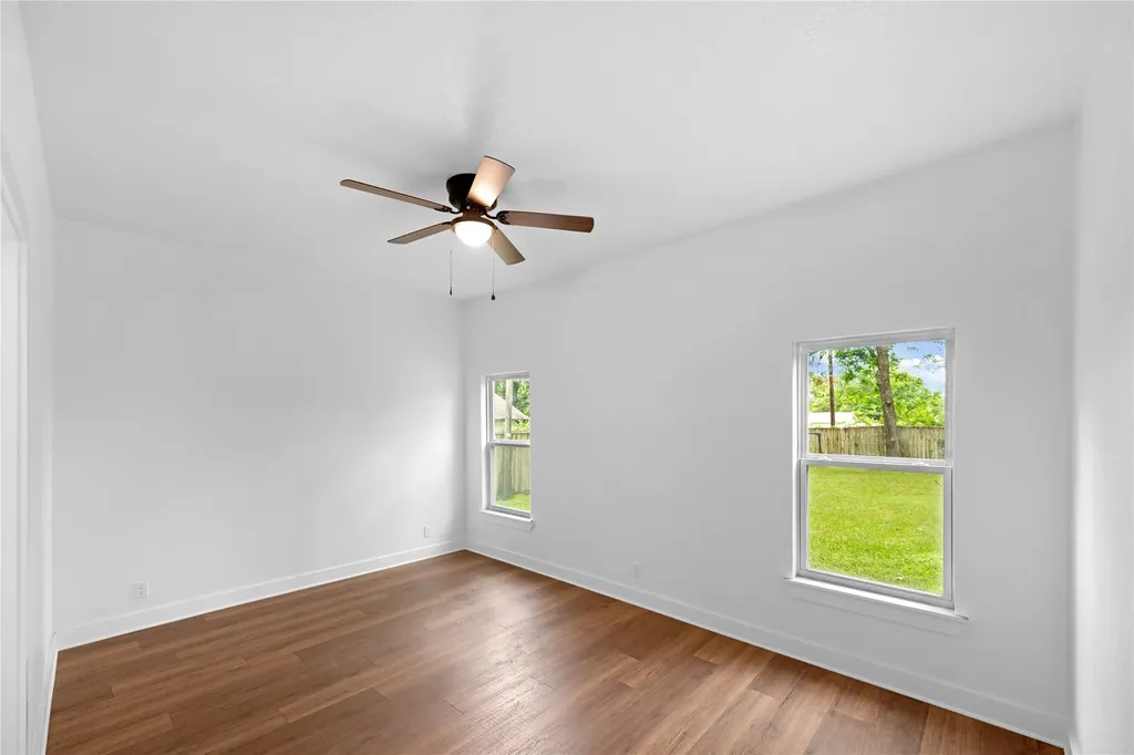 607 W 3rd Street Eddy TX 76524