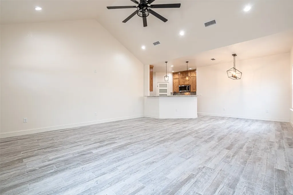 710 N Post Oak Street Dublin TX 76446