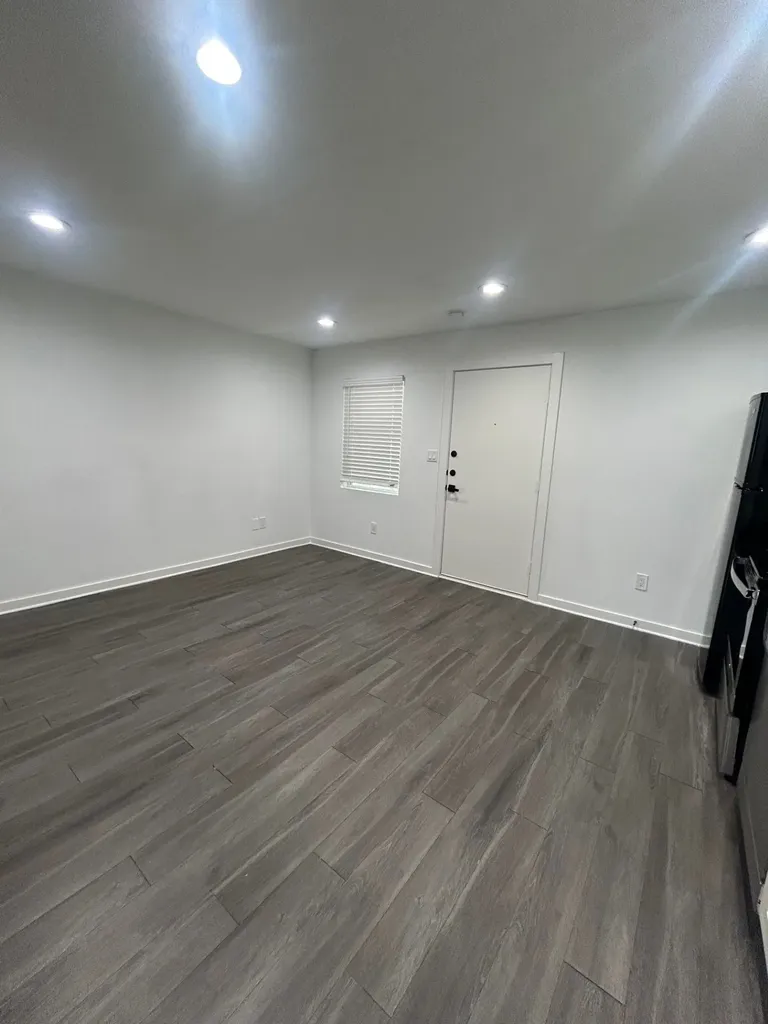 321 E 8th Street Dallas TX 75203