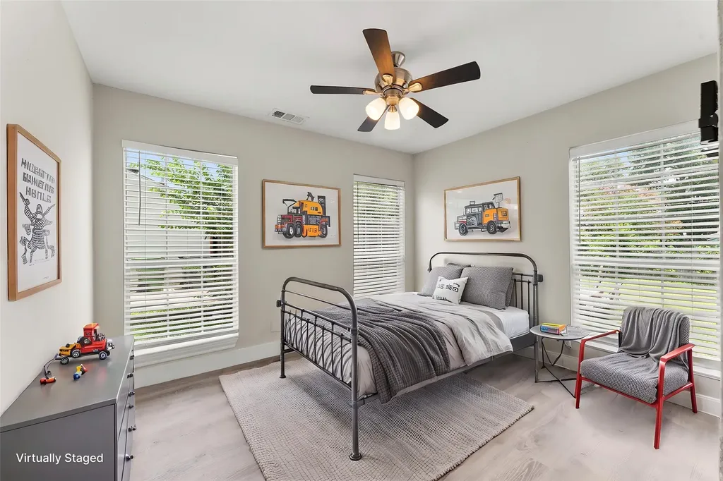 512 Cedar Drive Garland TX 75040