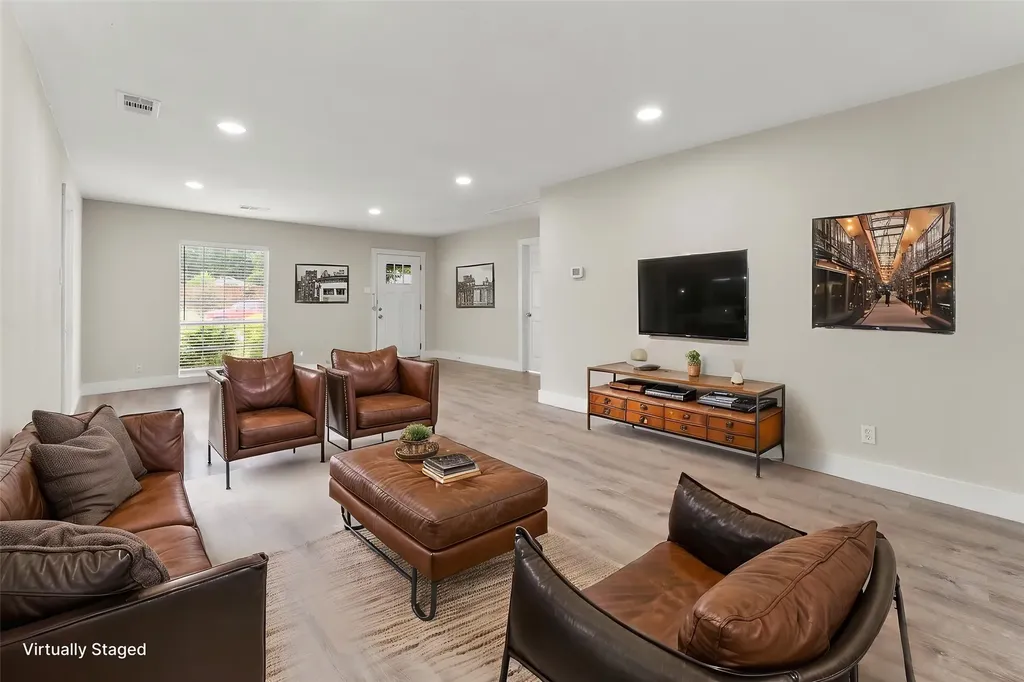 512 Cedar Drive Garland TX 75040