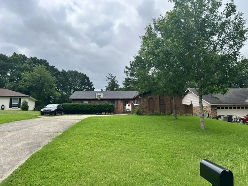 411 Hacienda Circle Haughton LA 71037