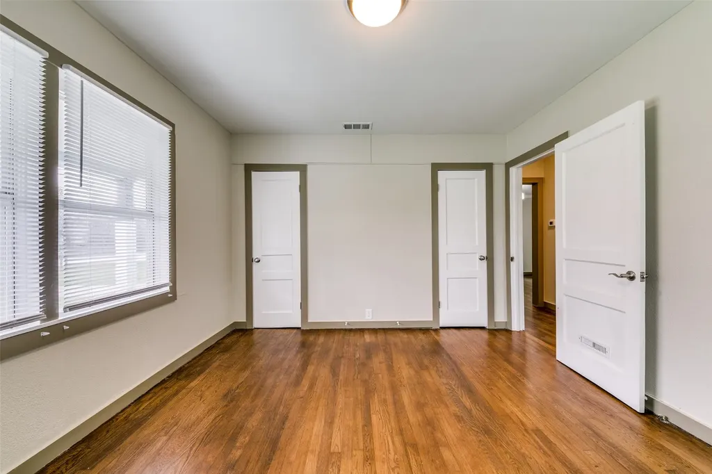 5610 Lyons Road Garland TX 75043