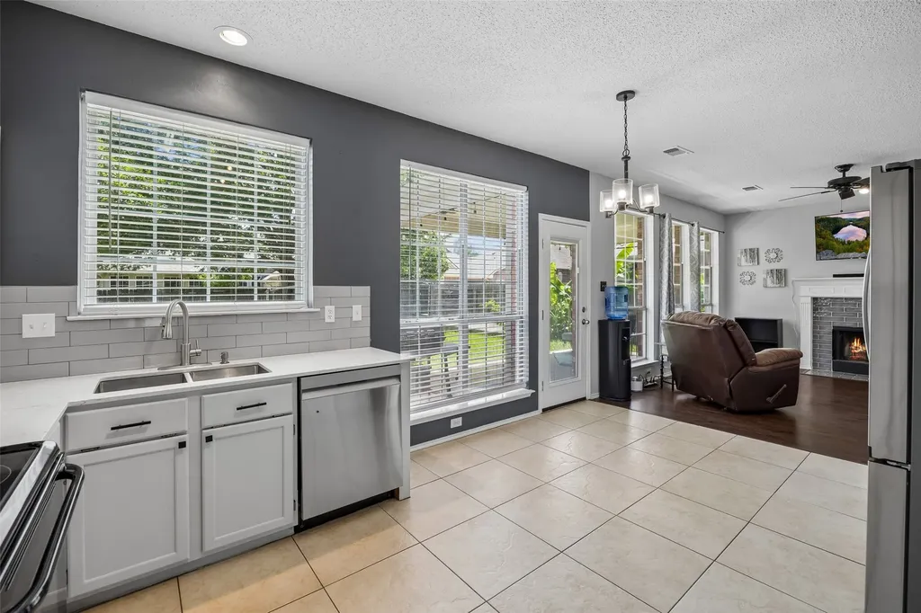 4812 Navajo Way Fort Worth TX 76137