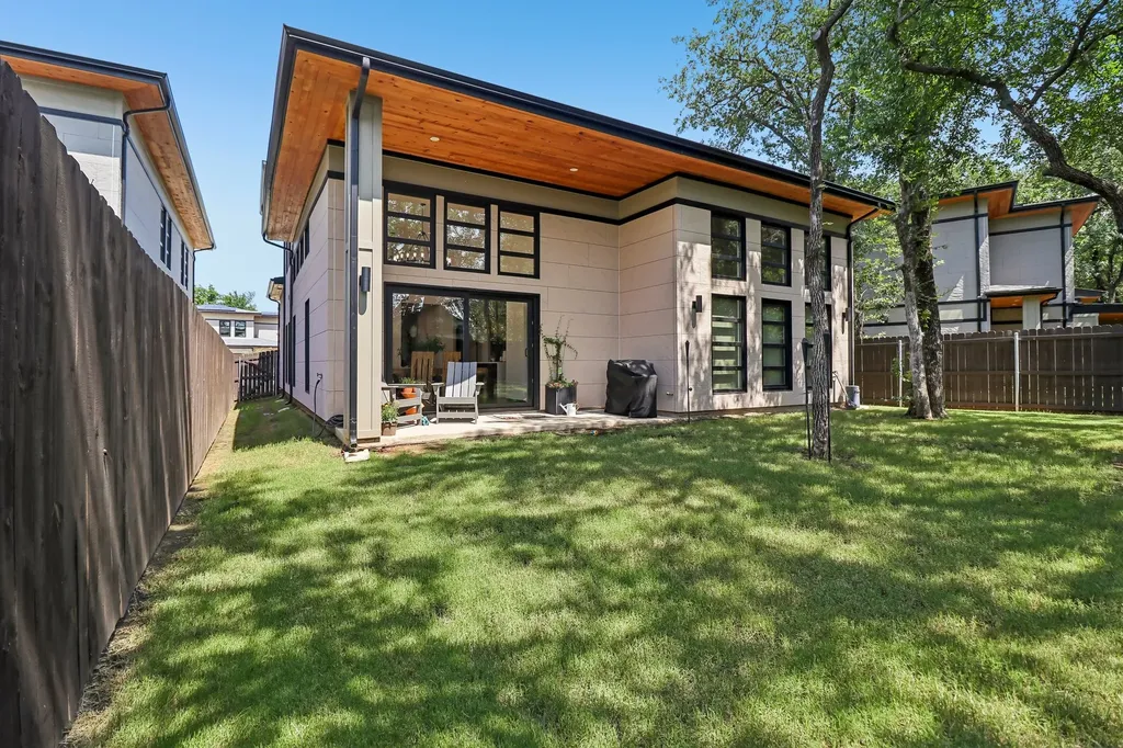 3075 Tall Oaks Court Corinth TX 76210