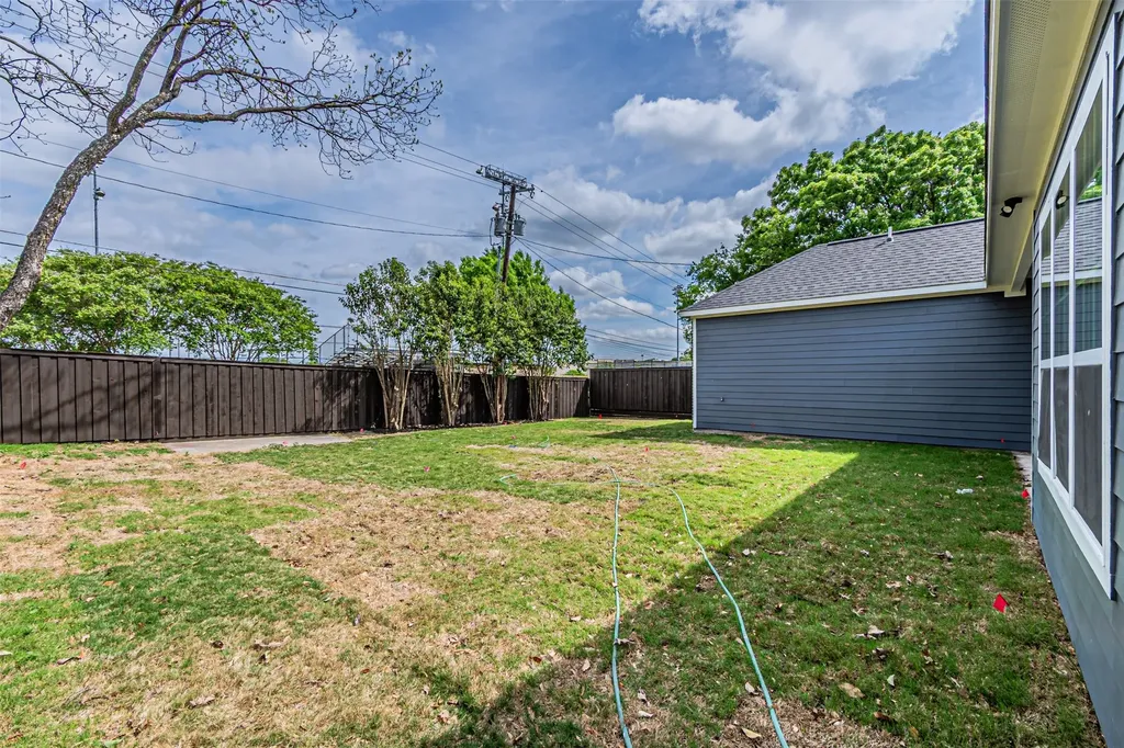 901 Bandera Lane Garland TX 75040