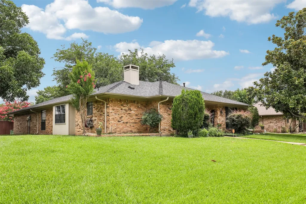 1549 Oak Creek Drive Lewisville TX 75077