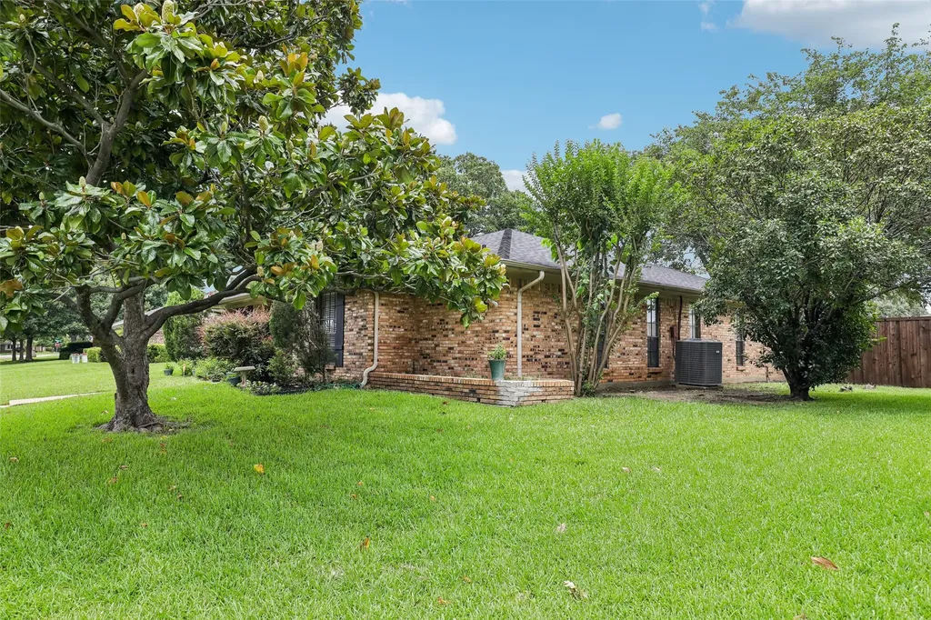 1549 Oak Creek Drive Lewisville TX 75077
