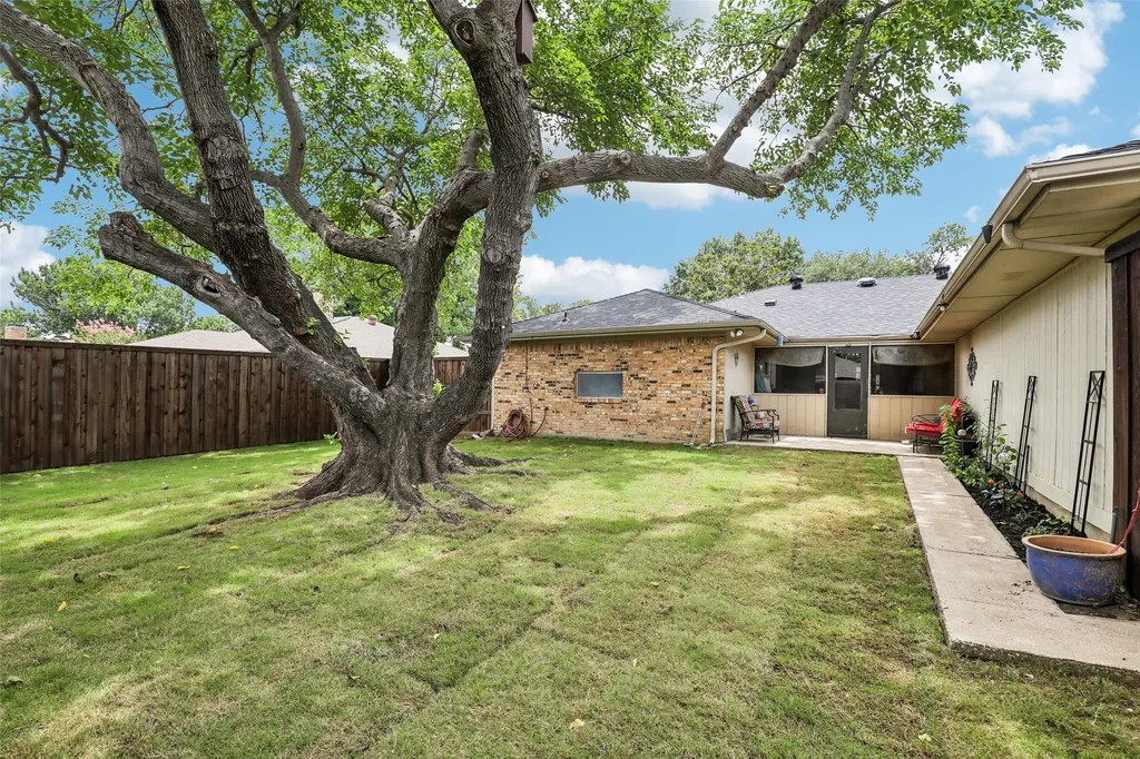 1549 Oak Creek Drive Lewisville TX 75077
