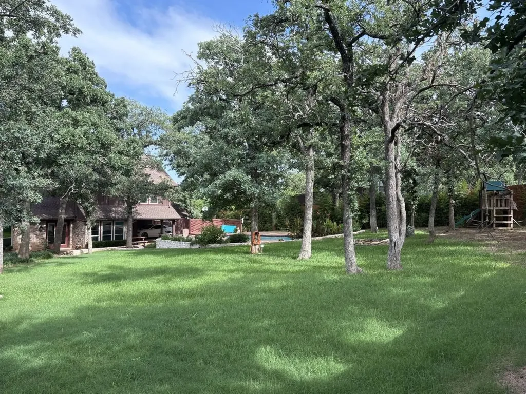1212 Vera Lane Kennedale TX 76060