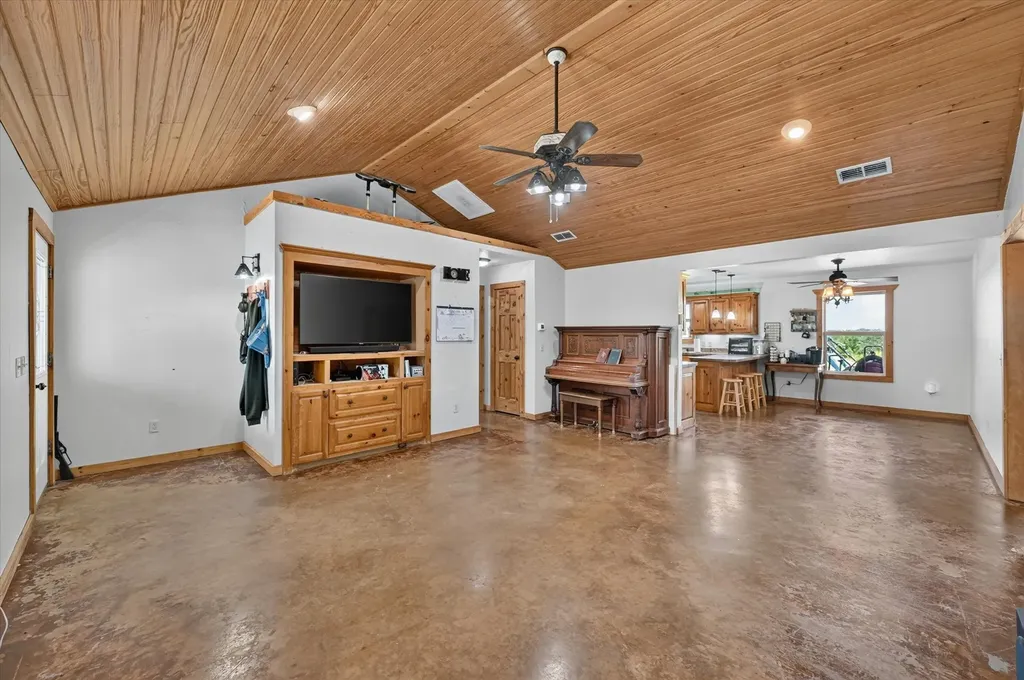 901 Marion Road Venus TX 76084