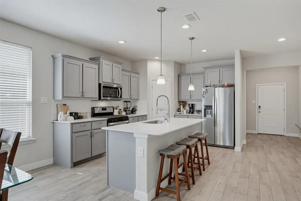 1148 Gillespie Drive Fort Worth TX 76247