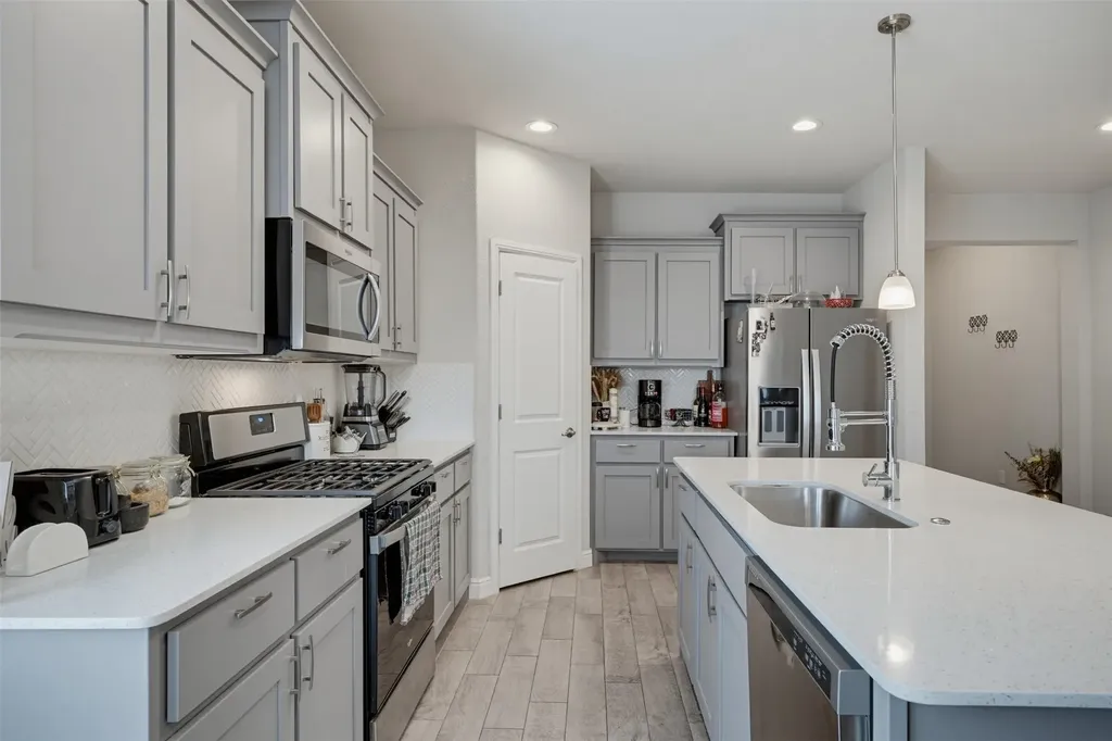 1148 Gillespie Drive Fort Worth TX 76247