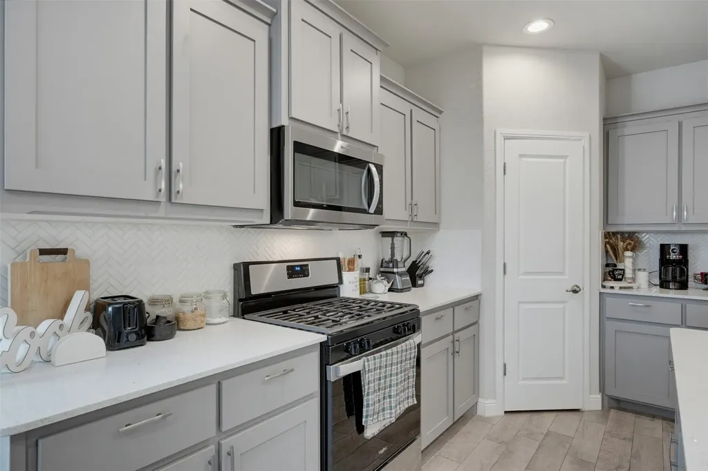 1148 Gillespie Drive Fort Worth TX 76247