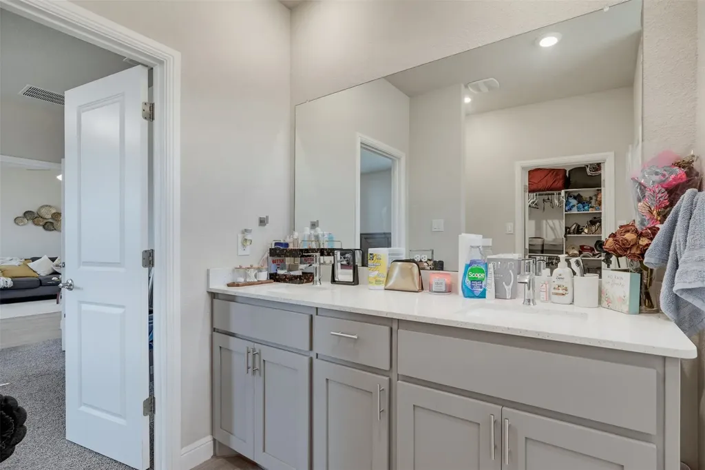 1148 Gillespie Drive Fort Worth TX 76247