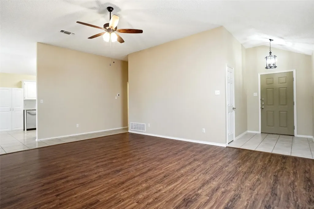 6701 Driffield Circle W North Richland Hills TX 76182
