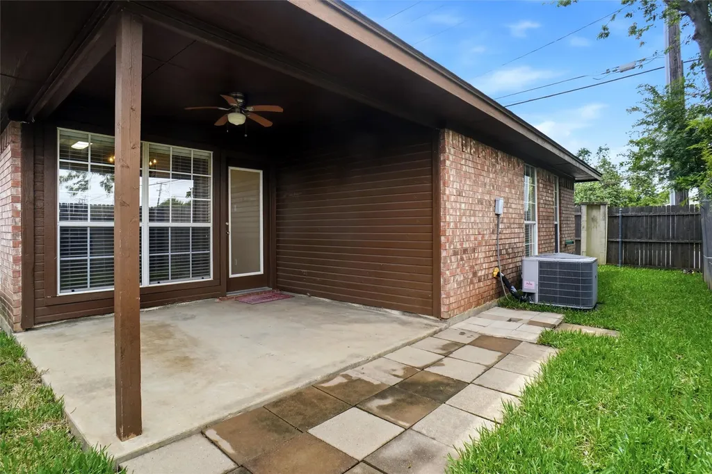 6701 Driffield Circle W North Richland Hills TX 76182