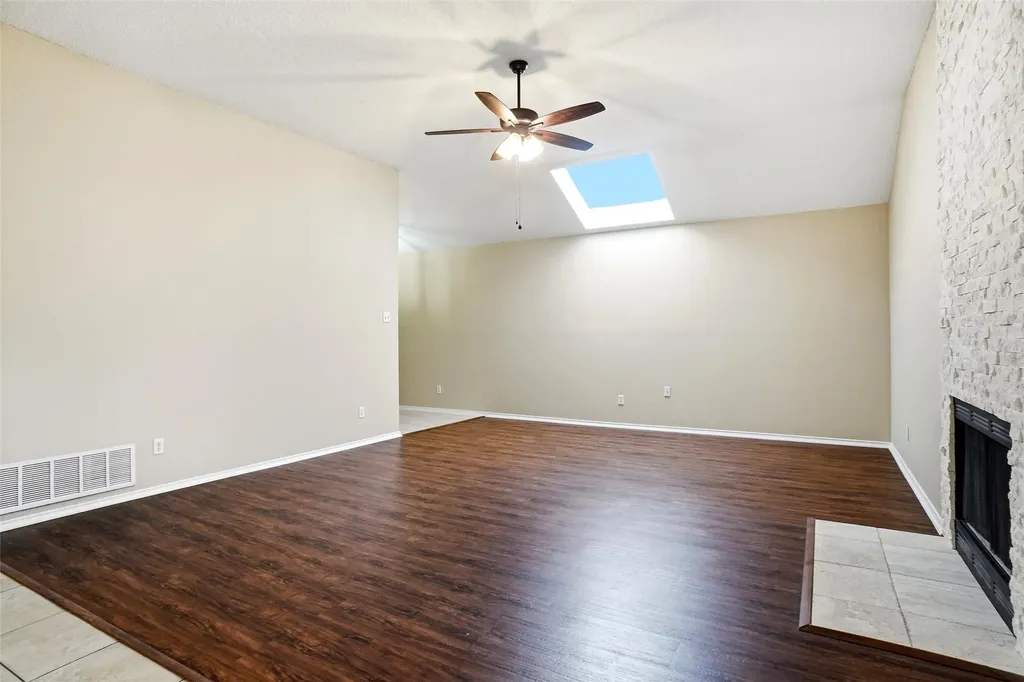 6701 Driffield Circle W North Richland Hills TX 76182
