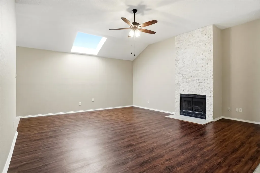 6701 Driffield Circle W North Richland Hills TX 76182