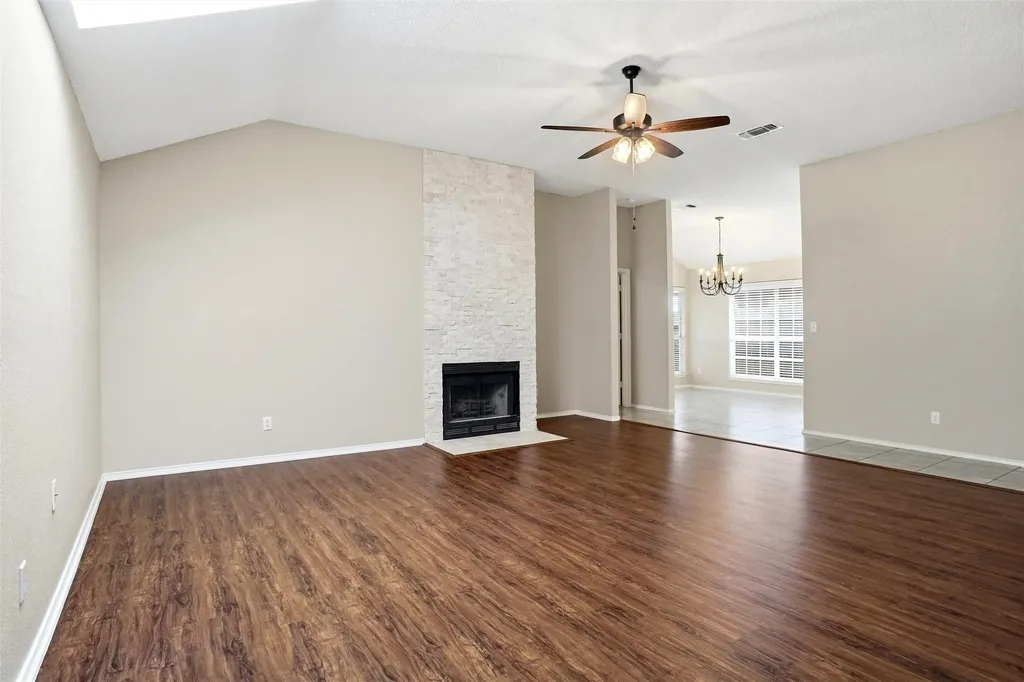 6701 Driffield Circle W North Richland Hills TX 76182