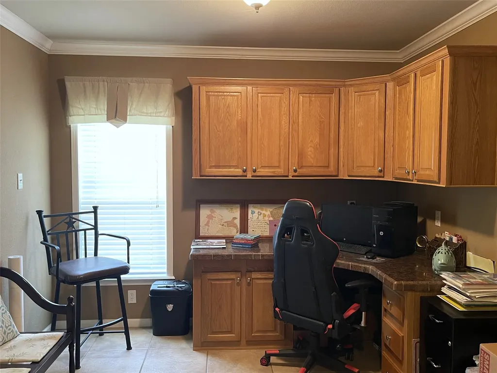 1666 Us Highway 84 Oakwood TX 75855