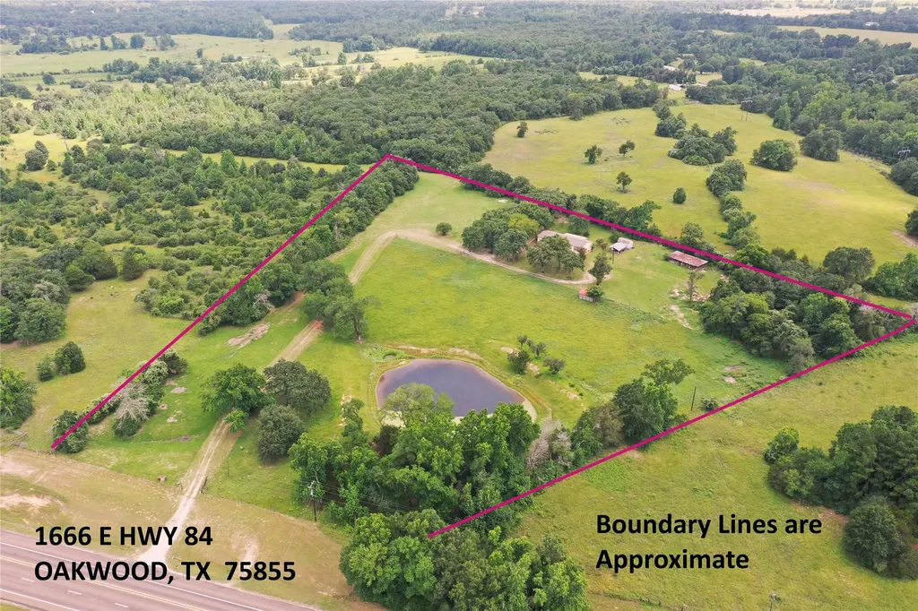1666 Us Highway 84 Oakwood TX 75855