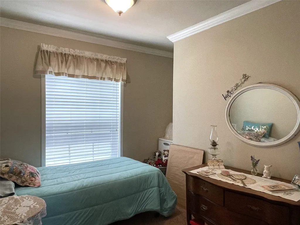 1666 Us Highway 84 Oakwood TX 75855