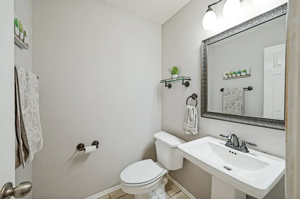 6732 Geyser Trail Watauga TX 76137