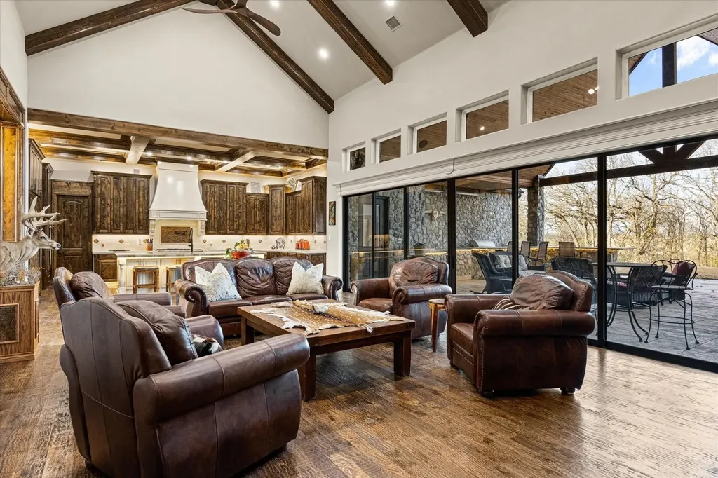 4101 W Highway 114 Paradise TX 76073