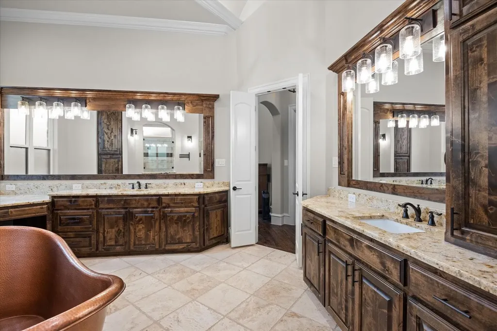 4101 W Highway 114 Paradise TX 76073