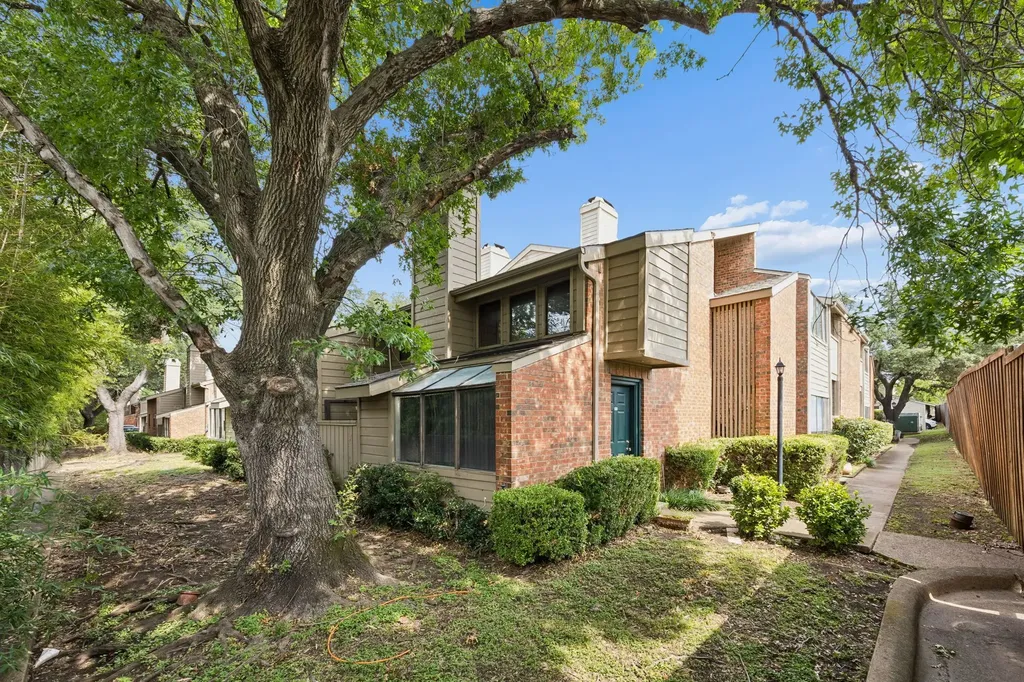 9254 Forest Lane Dallas TX 75243