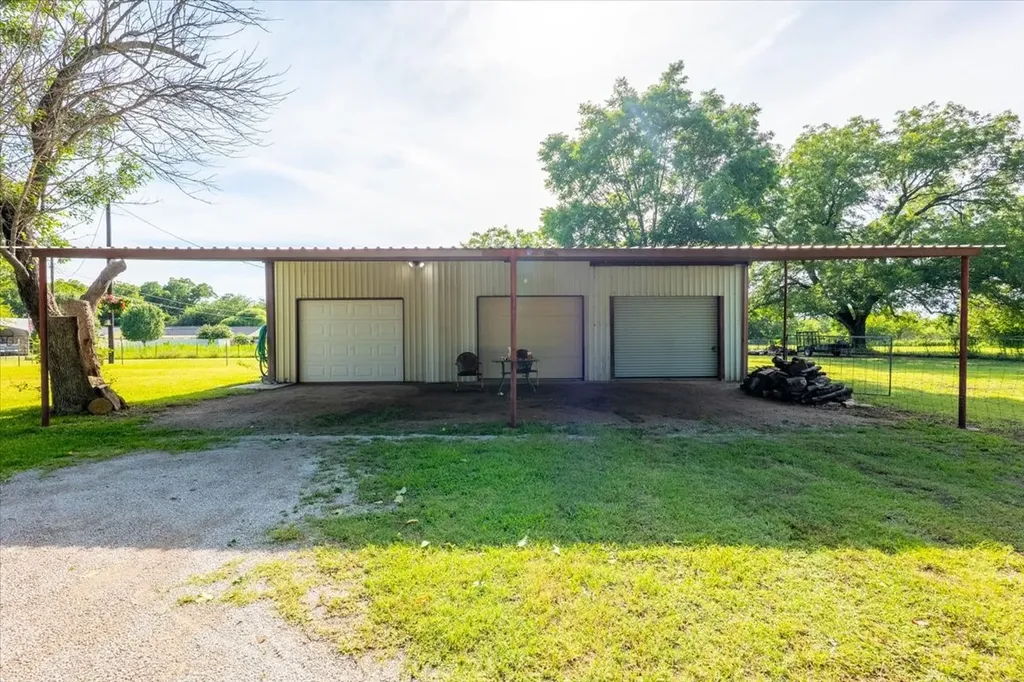 131 S Crescent Street Gorman TX 76454