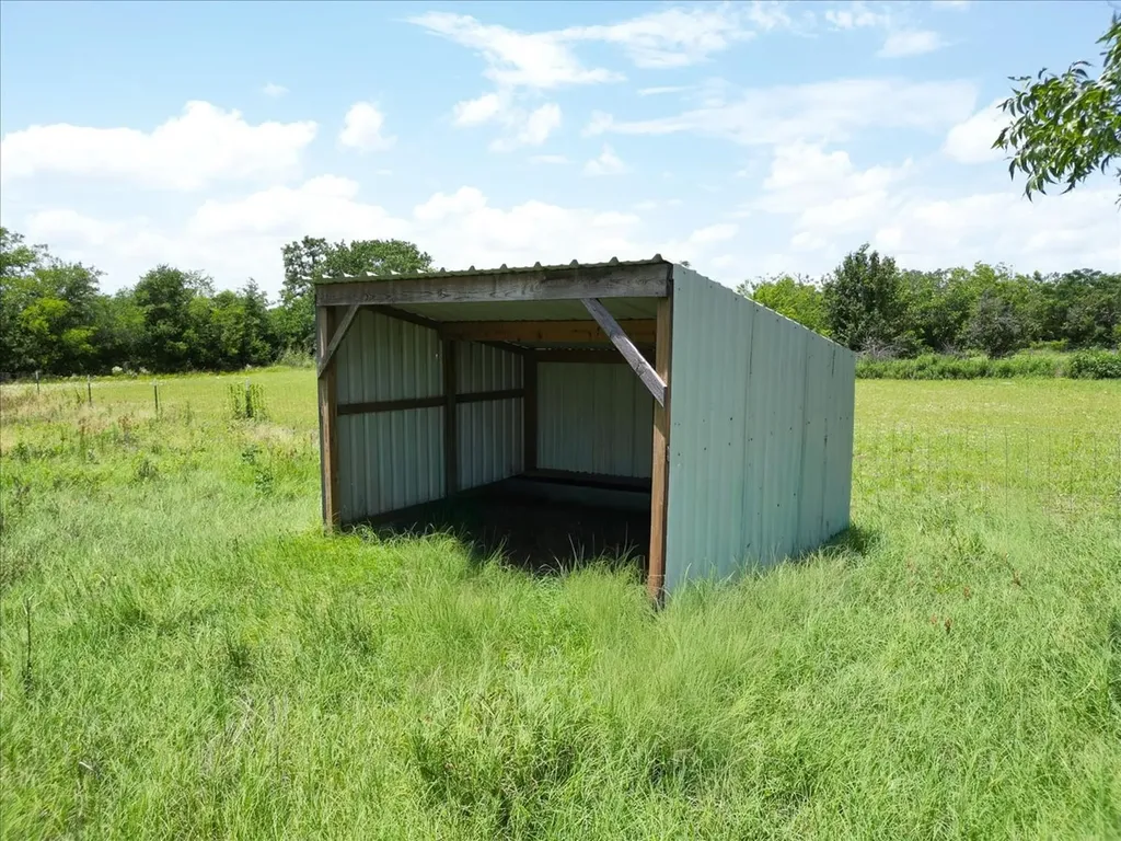 131 S Crescent Street Gorman TX 76454