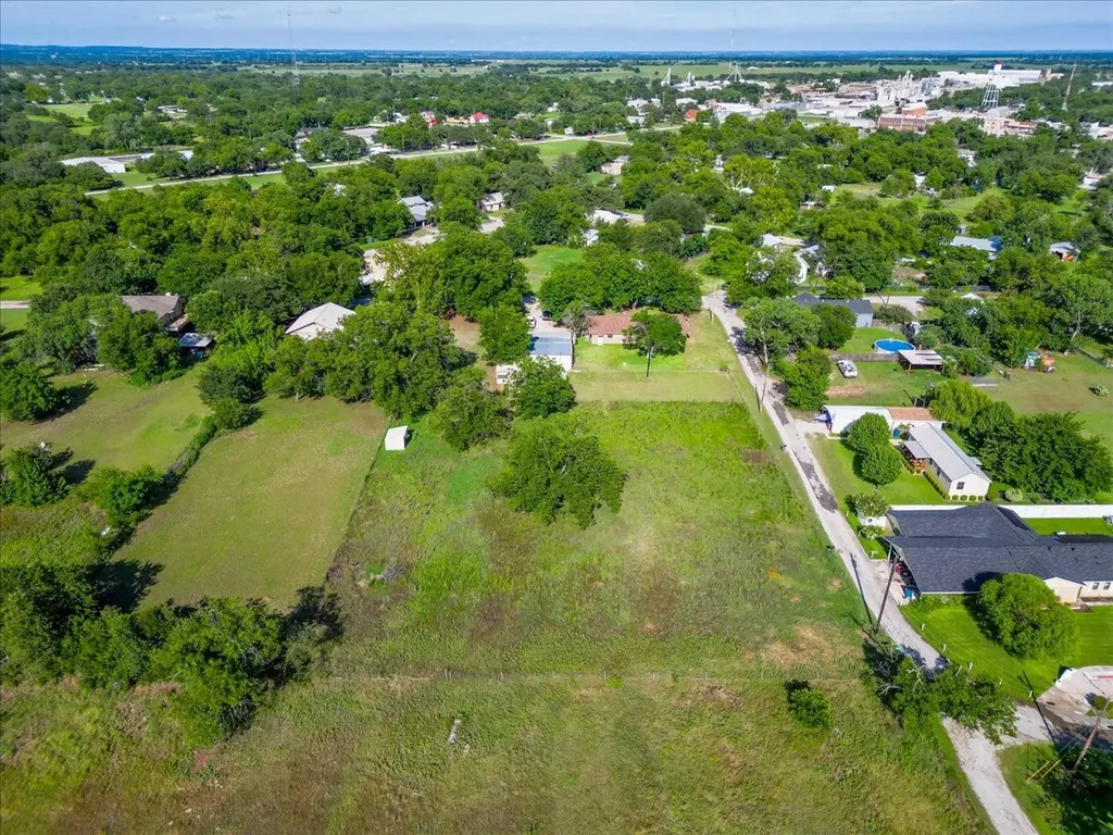 131 S Crescent Street Gorman TX 76454