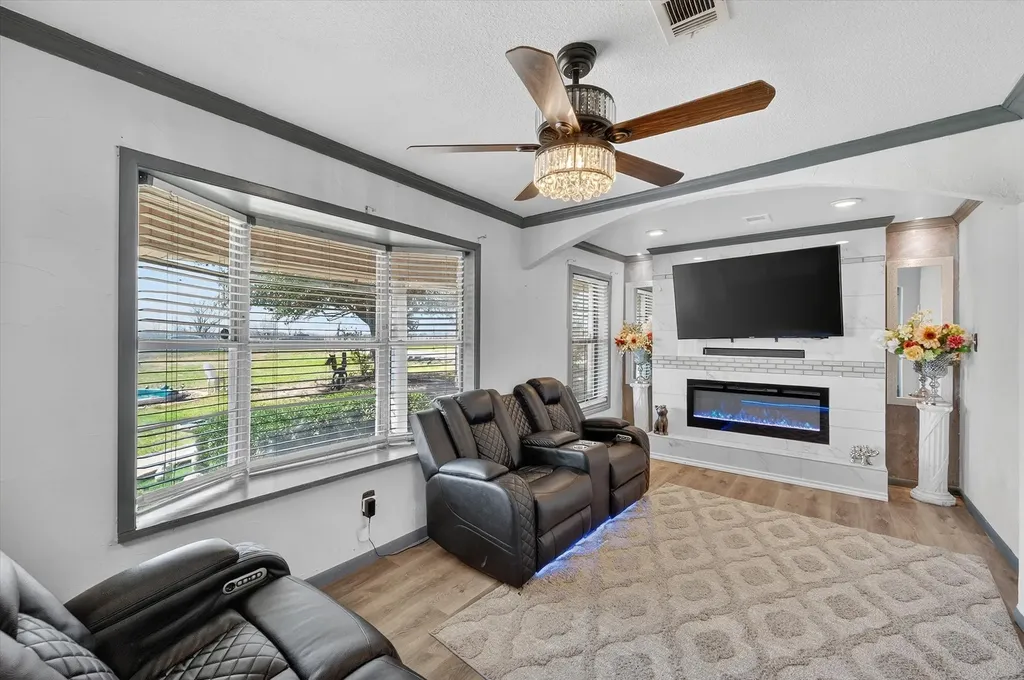 1112 Fm 1839 Corsicana TX 75110