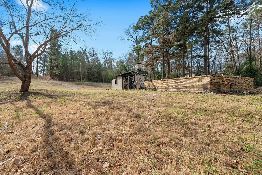 282 County Road 1100 Daingerfield TX 75638
