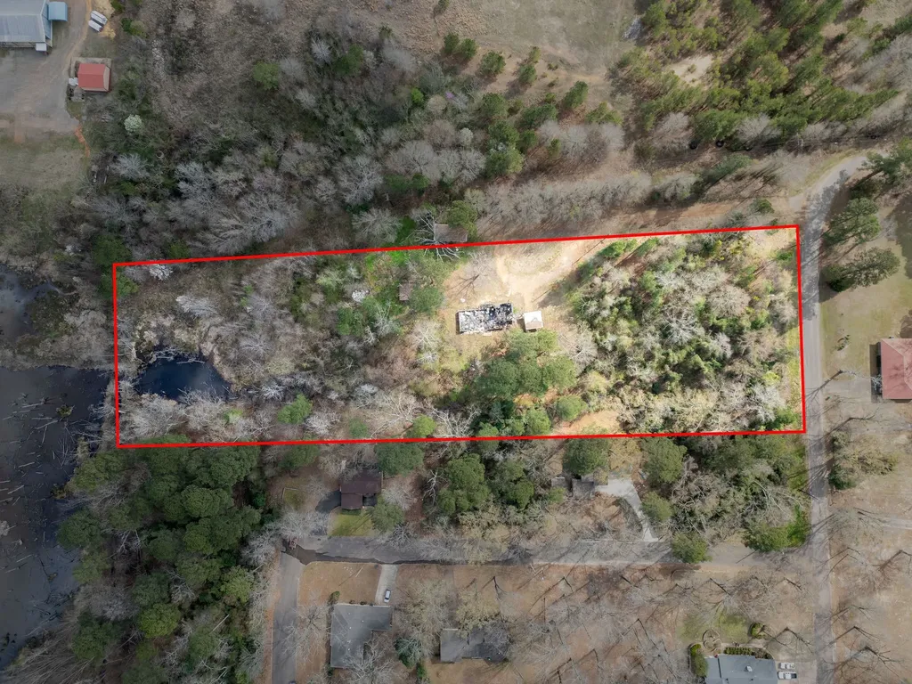 282 County Road 1100 Daingerfield TX 75638