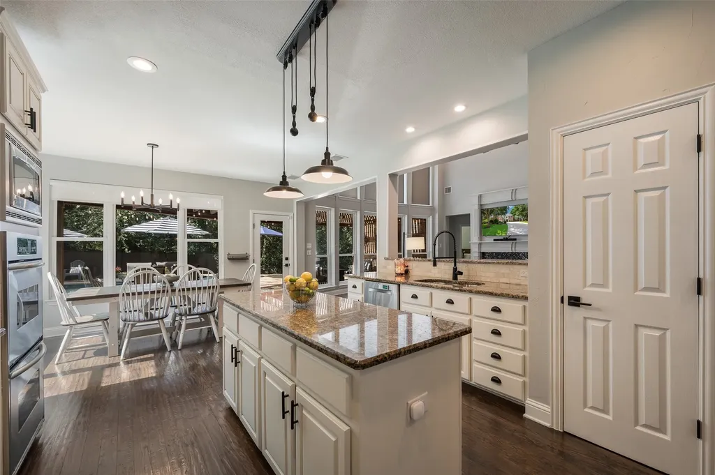 2117 Lincoln Court Flower Mound TX 75028