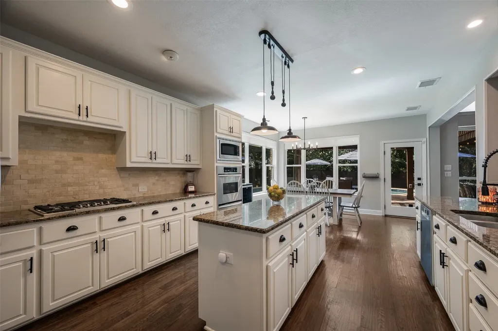 2117 Lincoln Court Flower Mound TX 75028