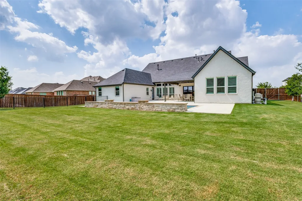 307 Broadmoor Drive Haslet TX 76052