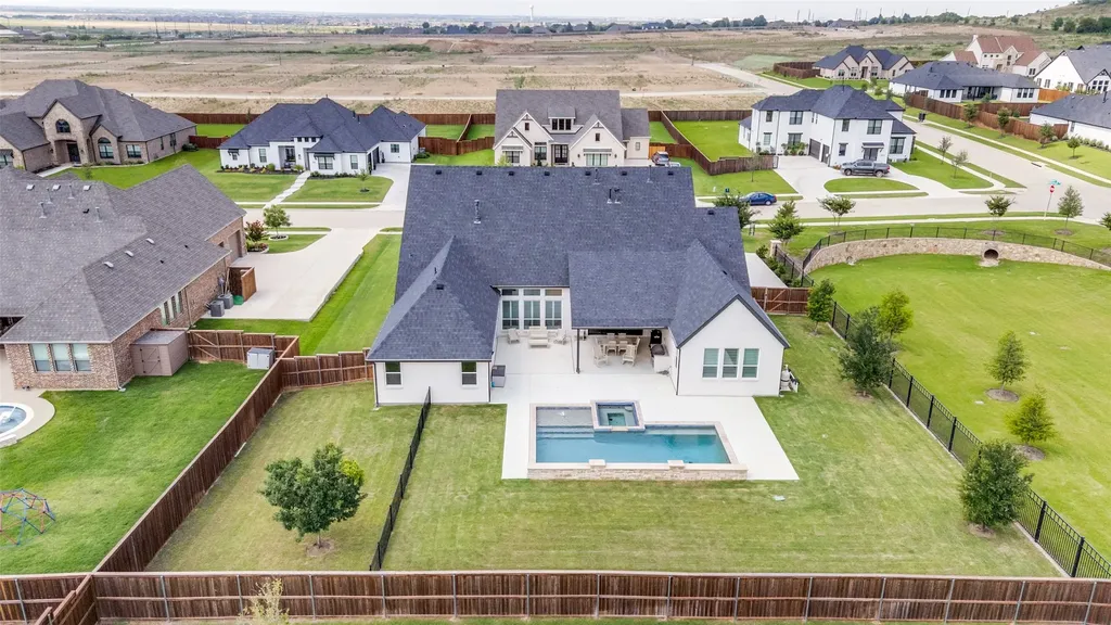 307 Broadmoor Drive Haslet TX 76052