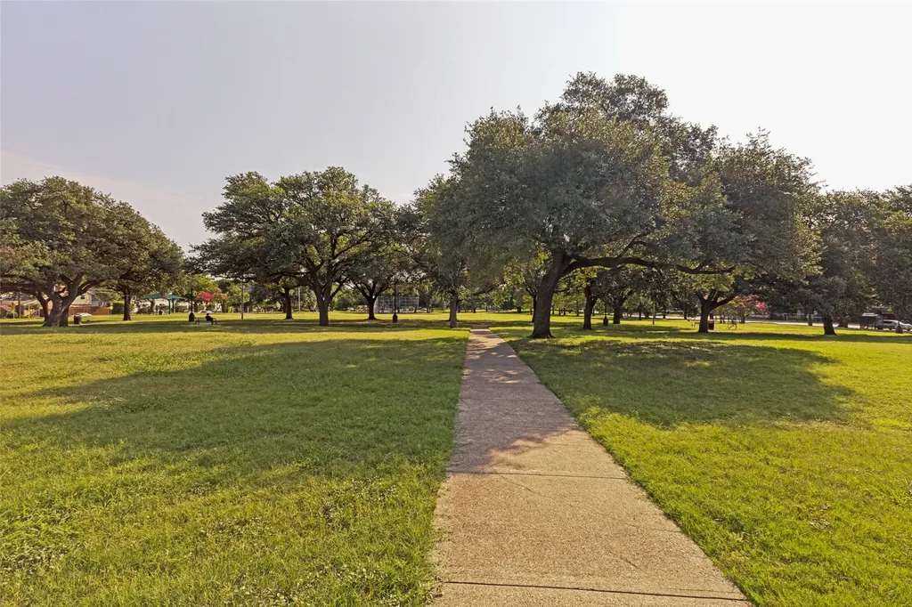 3170 Carmel Street Dallas TX 75204